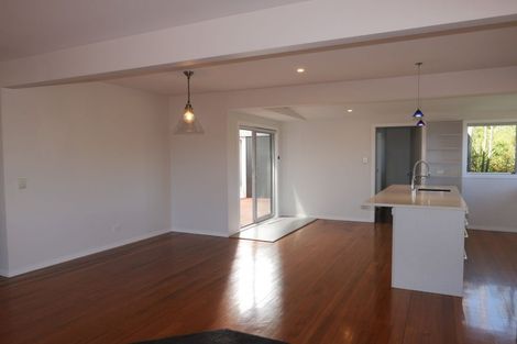 Photo of property in 11 Kotare Street, Waikanae, 5036