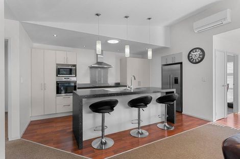 Photo of property in 377 One Tree Point Road, One Tree Point, 0118