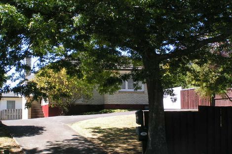 Photo of property in 1/29 Lake Road, Northcote, Auckland, 0627