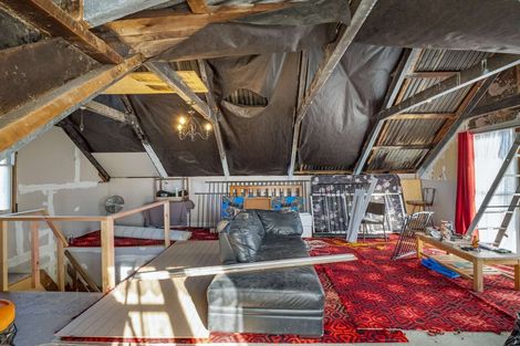 Photo of property in 19 Milne Street, Hunterville, 4730