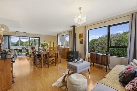 Photo of property in 298 Te Moana Road, Waikanae, 5036