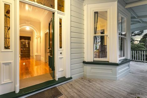 Photo of property in 227 Forest Hill Road, Waiatarua, Auckland, 0612