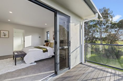 Photo of property in 42 Arana Drive, Karaka, Drury, 2578