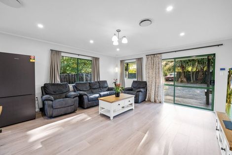 Photo of property in 468a Great South Road, Opaheke, Papakura, 2113