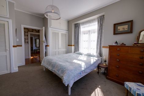 Photo of property in 21 Cobden Road, Bluff Hill, Napier, 4110