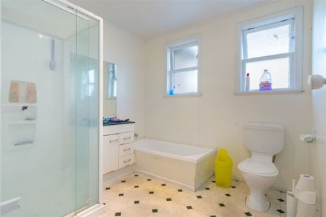 Photo of property in 50 Compton Crescent, Taita, Lower Hutt, 5011