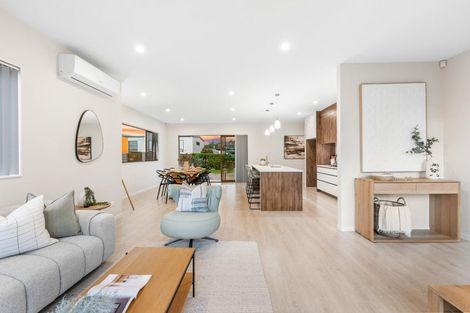 Photo of property in 3 Tarras Road, Kumeu, 0810