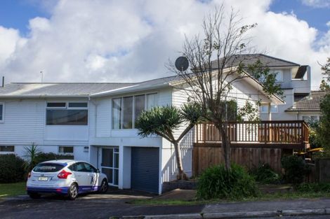 Photo of property in 204 East Coast Road, Forrest Hill, Auckland, 0620