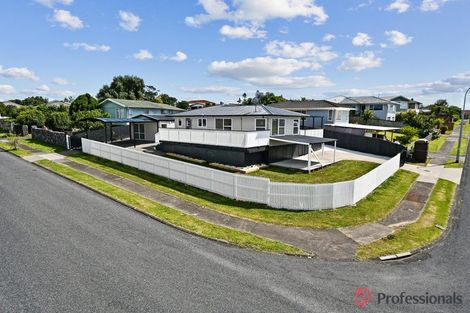 Photo of property in 31 Ilford Crescent, Mangere, Auckland, 2022