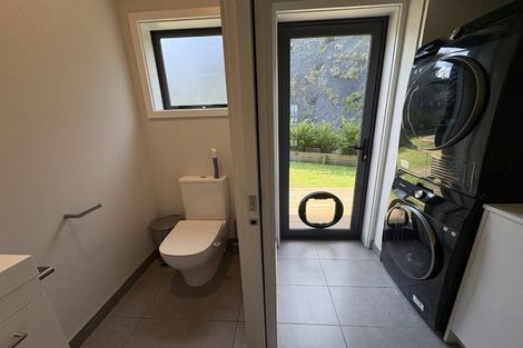 Photo of property in 89 Oak Road, Poraiti, Napier, 4112