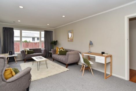 Photo of property in 23 Sturrocks Road, Redwood, Christchurch, 8051