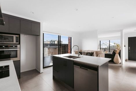 Photo of property in 20 Atutahi Lane, Papamoa, 3118