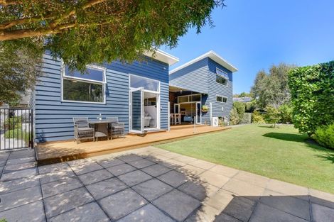 Photo of property in 15 Whitby Close, Waikawa, Picton, 7220