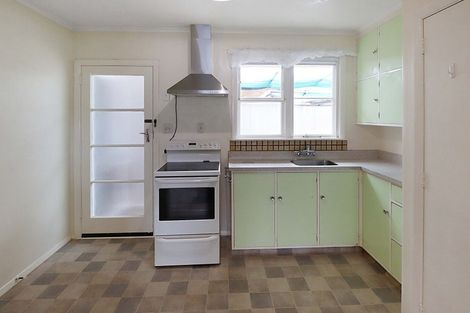 Photo of property in 4 Heather Grove, Fairfield, Lower Hutt, 5011