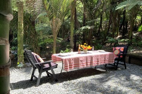 Photo of property in 44 Island Bay Road, Beach Haven, Auckland, 0626