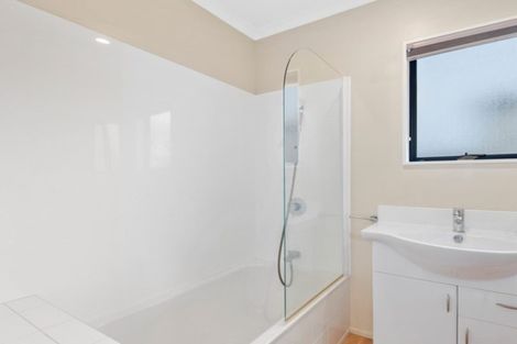 Photo of property in 10 Waimanu Place, Point Wells, Warkworth, 0986