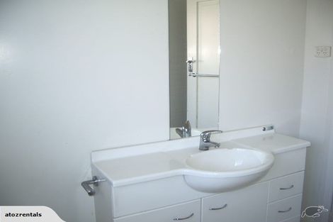 Photo of property in 365 Hills Road, Mairehau, Christchurch, 8013