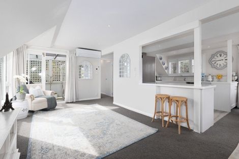 Photo of property in 38 Whanake Street, Titahi Bay, Porirua, 5022