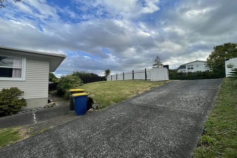 Photo of property in 6 Hartley Terrace, Massey, Auckland, 0614