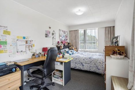 Photo of property in 15 Cherry Road, Bucklands Beach, Auckland, 2014