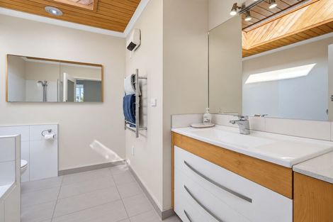 Photo of property in 218 Pohutukawa Avenue, Ohope, 3121