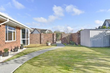 Photo of property in 31 Creese Place, Redwood, Christchurch, 8051