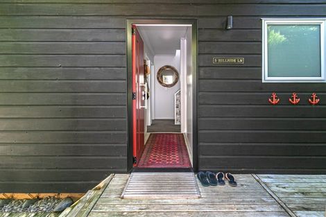 Photo of property in 5 Hillside Lane, Tairua, 3508