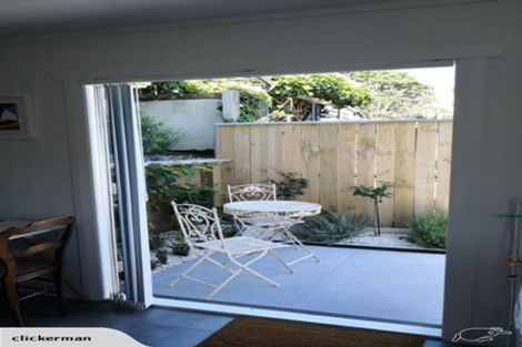 Photo of property in 339c Devon Street West, New Plymouth, 4310