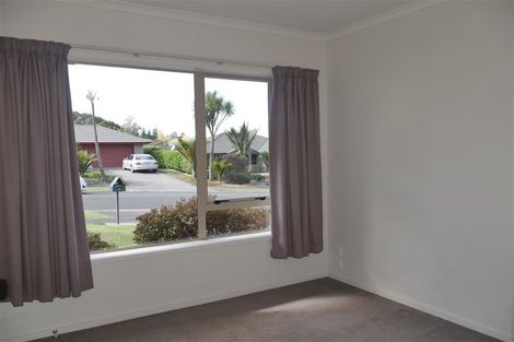 Photo of property in 13 Tieke Place, Horahora, Whangarei, 0110