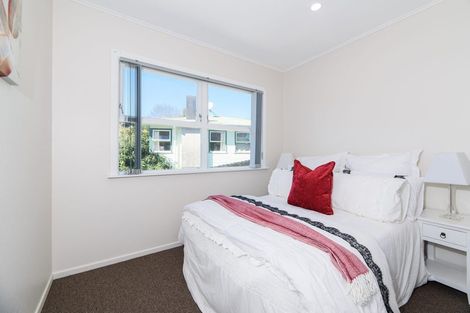 Photo of property in 117 Godley Road, Green Bay, Auckland, 0604