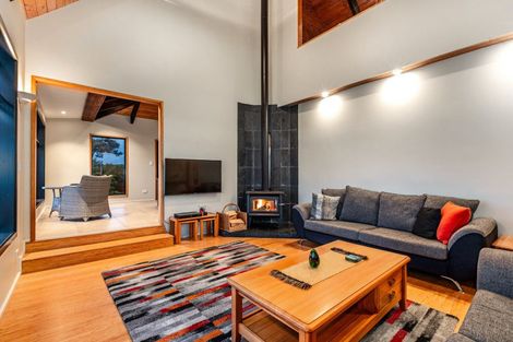 Photo of property in 13 Frances Street, Waikanae Beach, Waikanae, 5036