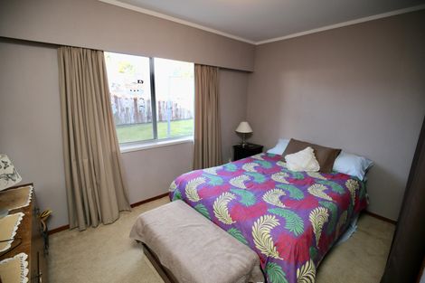 Photo of property in 27 English Street, St Andrews, Hamilton, 3200