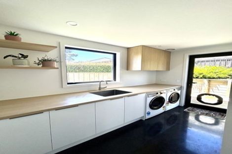 Photo of property in 12a Kauri Street, Merrilands, New Plymouth, 4312