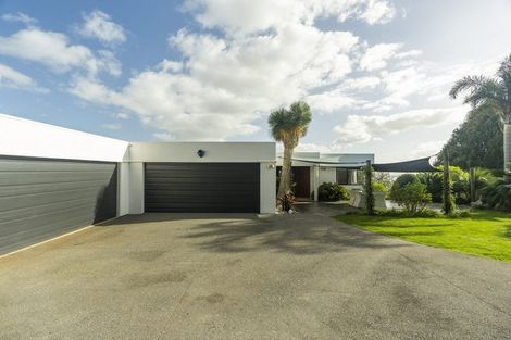 Photo of property in 14 The Heights, Whangarei Heads, Whangarei, 0174
