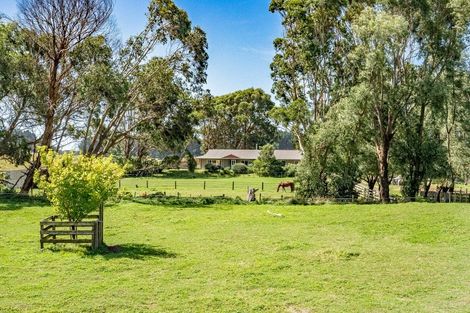 Photo of property in 82 Gary Road, Peka Peka, Otaki, 5581