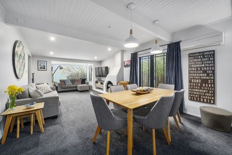 Photo of property in The Triangle, 9/33 Halswater Drive, Churton Park, Wellington, 6037