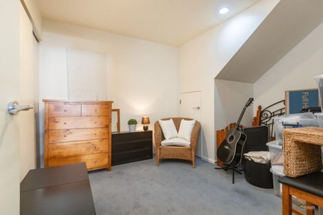 Photo of property in Metro Apartments, 5/220 Thorndon Quay, Pipitea, Wellington, 6011