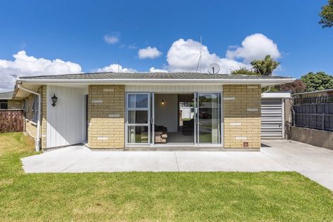 Photo of property in 86 Gray Avenue, Paraparaumu Beach, Paraparaumu, 5032