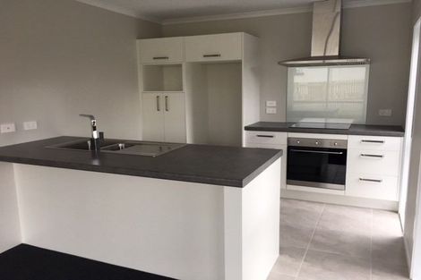 Photo of property in 73 Ridgedale Crescent, Flagstaff, Hamilton, 3210