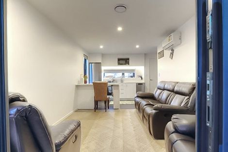 Photo of property in 50 Te Puketoka Lane, Mangere, Auckland, 2022