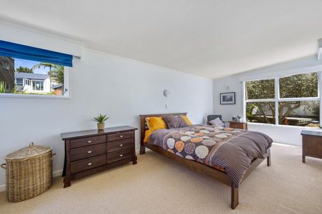 Photo of property in 6a Hauraki Road, Hauraki, Auckland, 0622