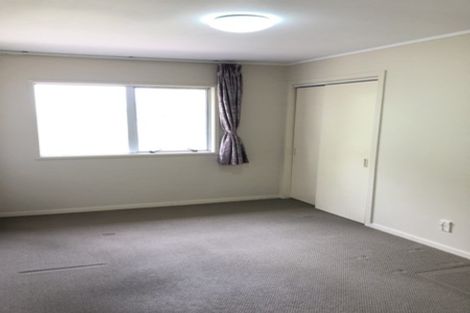 Photo of property in 2/66 Buscomb Avenue, Henderson, Auckland, 0610