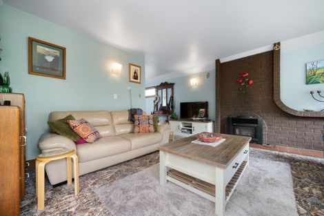 Photo of property in 6a Sharon Place, Awapuni, Palmerston North, 4412