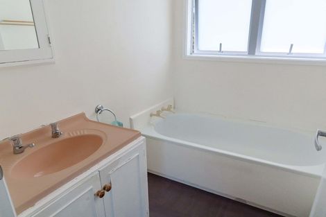 Photo of property in 8 Otira Grove, Kelson, Lower Hutt, 5010