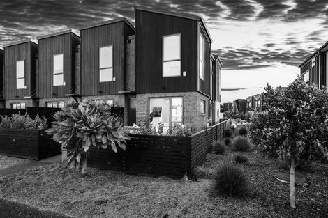 Photo of property in 33 Waka Moana Drive, Hobsonville, Auckland, 0616