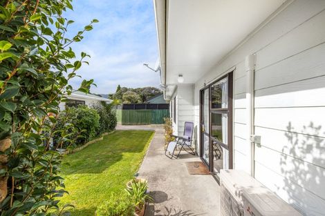 Photo of property in 37a Nimmo Avenue West, Waikanae, 5036