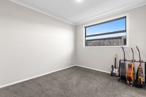 Photo of property in 16 Tanuku Lane, Te Puke, 3119