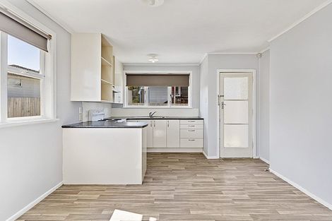 Photo of property in 16a Penfold Place, Henderson, Auckland, 0610