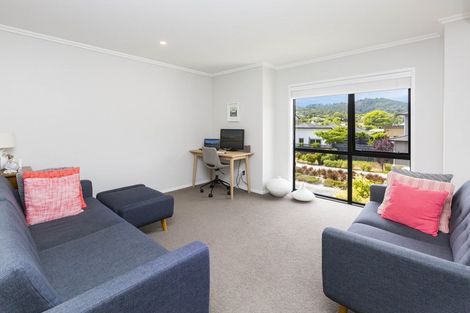Photo of property in 11 Ashington Road, Silverstream, Upper Hutt, 5019