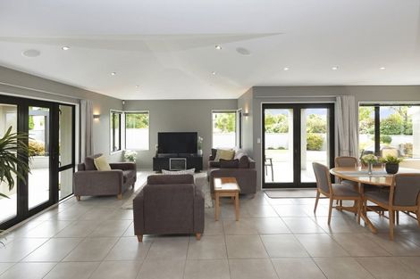 Photo of property in 8 Applecross Lane, Harewood, Christchurch, 8051